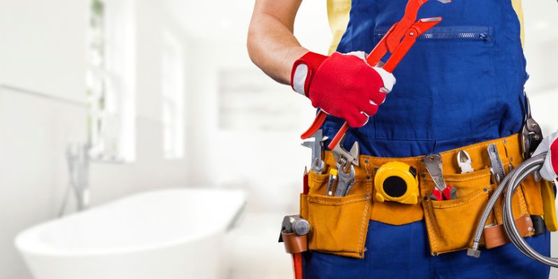 Como Evitar Golpes na Contratação de Encanador em Divinópolis